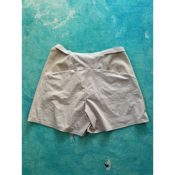 LULULEMON LIGHT PINK WOMENS GOLF SKORT SZ 10 - Picture 1 of 4